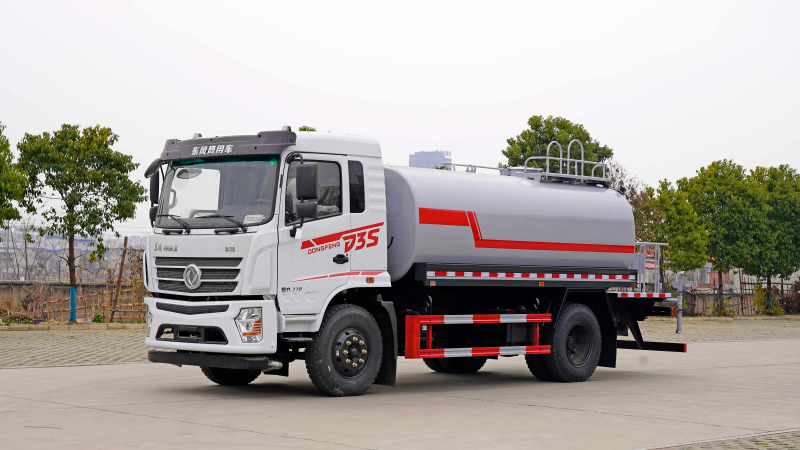華通牌東風D3灑水車